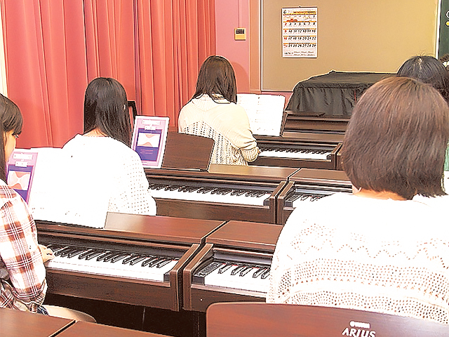 埼玉純真短期大学の学びの風景